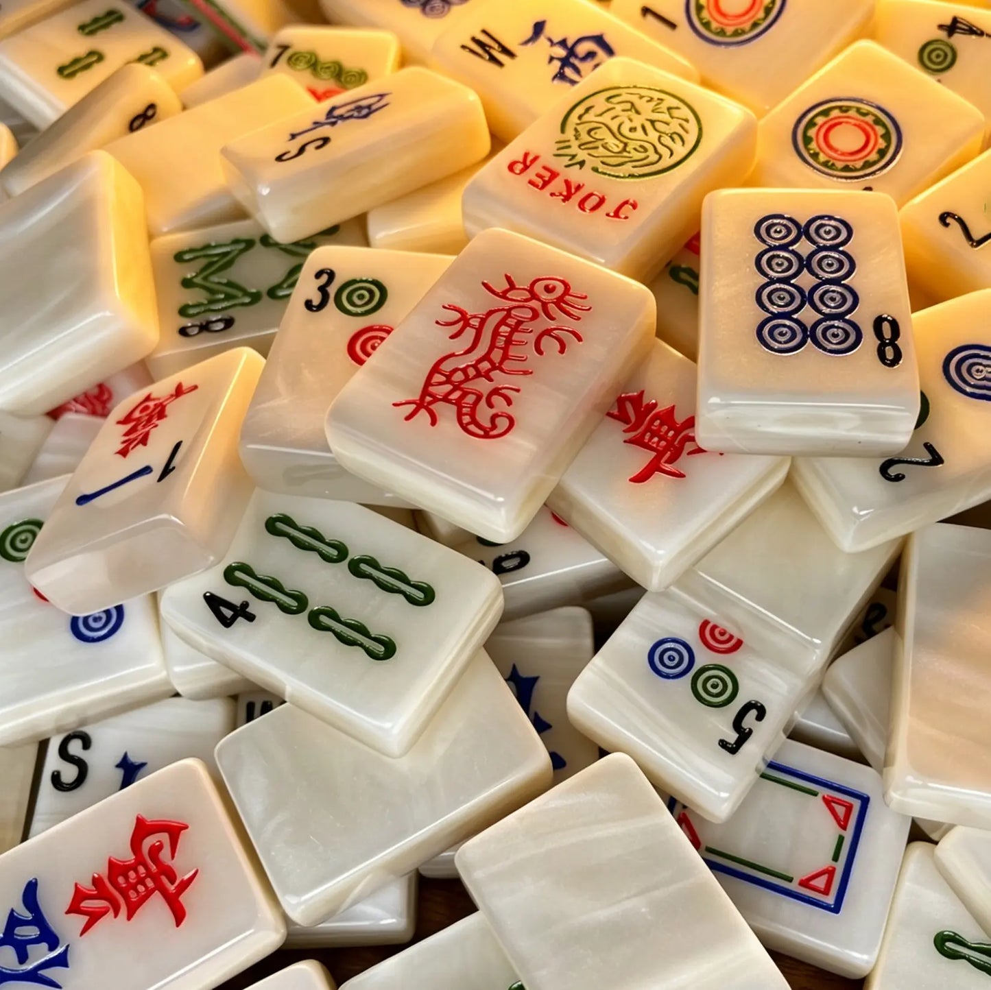 Pearlescent Swirl Mahjong Set