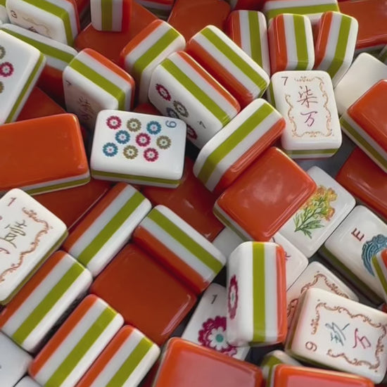 Royal Aviary Majesty Mahjong Set video